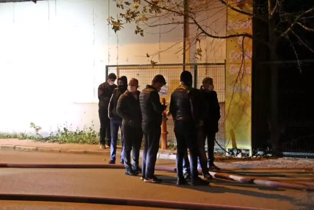 Son dakika haberleri... Antalya Festival Çarşısı'nda bir haftada ikinci yangın Son dakika haberleri... Antalya Festival Çarşısı'nda bir haftada ikinci yangın
