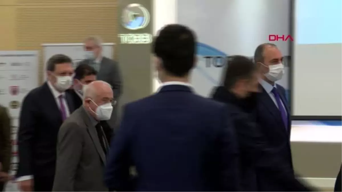 Bakan Gül'den 'yeni anayasa' açıklaması