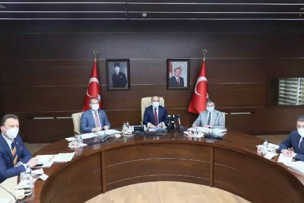 Deprem Araştırma Komisyonu'ndan Elazığ'da inceleme Deprem Araştırma Komisyonu'ndan Elazığ'da inceleme