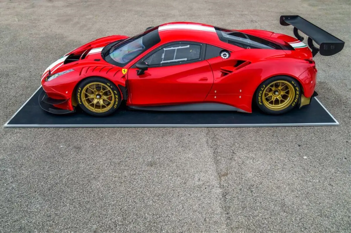 Ferrari 488 GT Modificata'nın lastikleri İzmit'ten