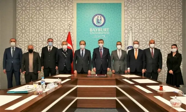 Rektörlerden Başkan Pekmezci'ye ziyaret Rektörlerden Başkan Pekmezci'ye ziyaret