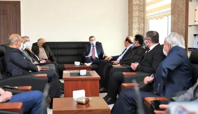 Rektörlerden Başkan Pekmezci'ye ziyaret Rektörlerden Başkan Pekmezci'ye ziyaret