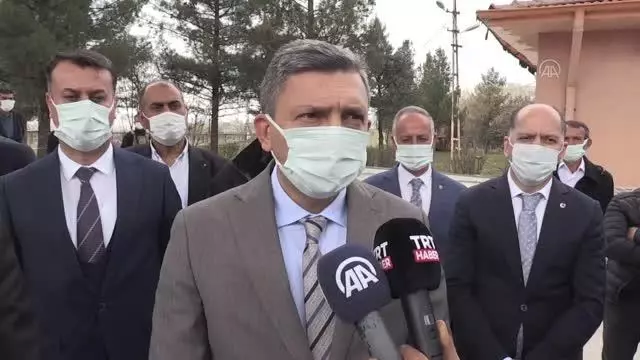 Son dakika... Kardeş 2 öğrencinin öldüğü servisin sürücüsü gözaltına alındı Son dakika... Kardeş 2 öğrencinin öldüğü servisin sürücüsü gözaltına alındı