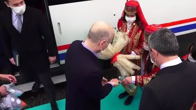 KIRIKKALE - Bakan Karaismailoğlu, Balışeyh ilçesindeki yüksek hızlı tren şantiyesinde incelemelerde bulundu