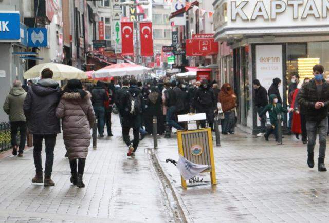 'Mutasyon virüs' kaynaklı vakaların artığı ilimizde durum vahim! Yetkililer 'Çift maske takın' uyarısında bulundu
