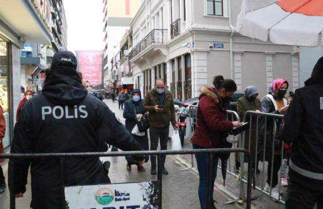 'Mutasyon virüs' kaynaklı vakaların artığı ilimizde durum vahim! Yetkililer 'Çift maske takın' uyarısında bulundu