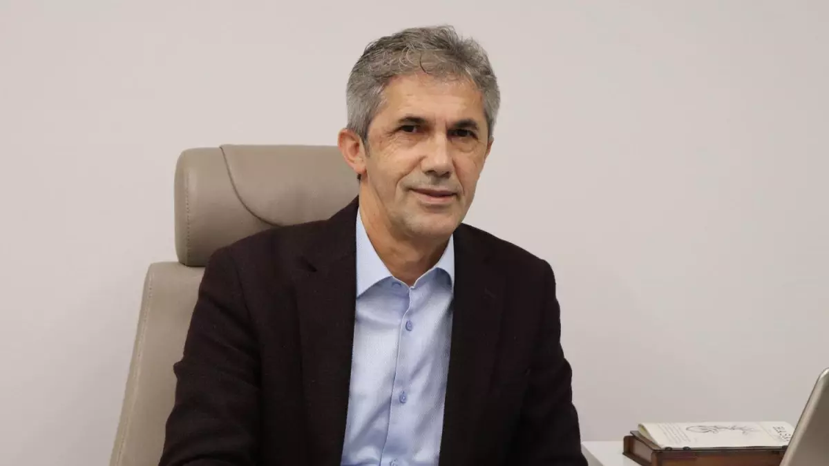 Prof. Dr. Süleyman İrvan Kimdir?