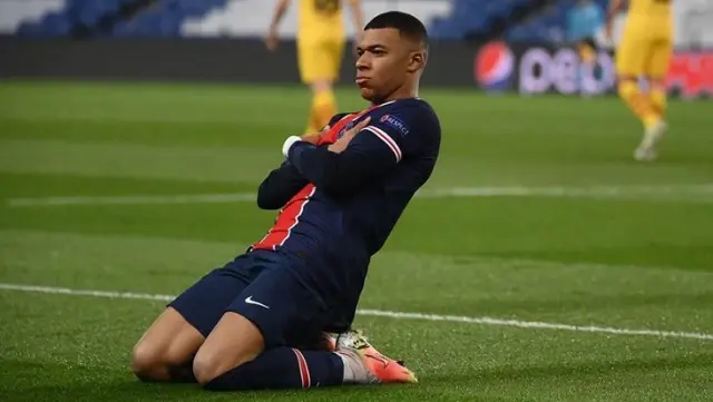Şampiyonlar Ligi'nde PSG, sahasında Barcelona'yla 1-1 berabere kaldı ve çeyrek finale yükseldi Şampiyonlar Ligi'nde PSG, sahasında Barcelona'yla 1-1 berabere kaldı ve çeyrek finale yükseldi