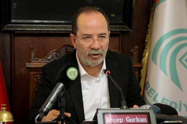 15 Temmuz darbe girişimine kadeh kaldıran Edirne Belediye Başkanı Gürkan'a 2 ay 15 gün hapis