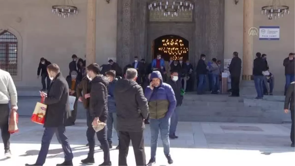 AFYONKARAHİSAR - Genç Memur-Sen üyeleri 'İstiklal Marşı' okudu