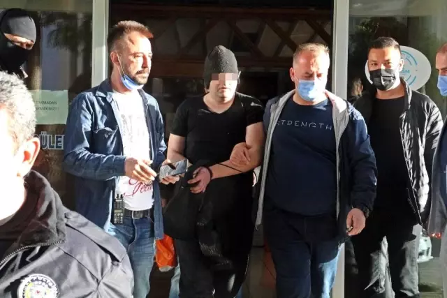 Antalya'da Özel Harekat Polisi destekli sinirli müşteri operasyonu Antalya'da Özel Harekat Polisi destekli sinirli müşteri operasyonu