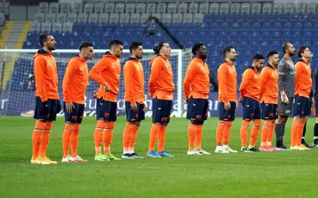 Aykut Kocaman'dan tek değişiklik Aykut Kocaman'dan tek değişiklik
