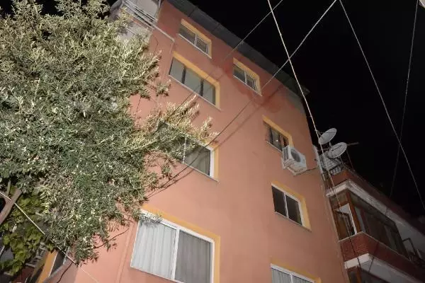 Başına sert cisimle vurularak öldürülen trans bireyin cesedi çekyat içinde bulundu Başına sert cisimle vurularak öldürülen trans bireyin cesedi çekyat içinde bulundu