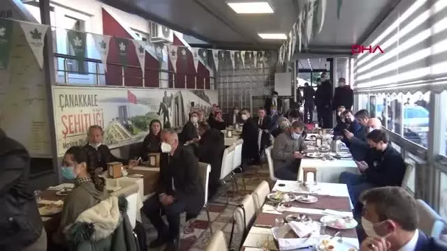 ÇANAKKALE Davutoğlu, Çanakkale'de pazar gezip, alışveriş yaptı ÇANAKKALE Davutoğlu, Çanakkale'de pazar gezip, alışveriş yaptı