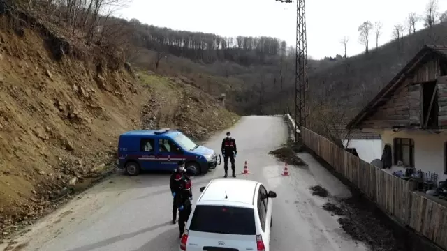 Düzce'de korona virüs nedeni ile bir köy karantina altına alındı Düzce'de korona virüs nedeni ile bir köy karantina altına alındı