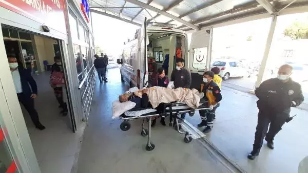 Feke'de bıçaklı kavga: 3 yaralı
