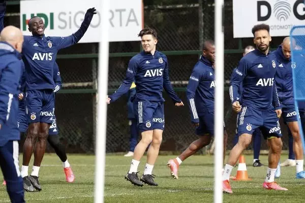 Fenerbahçe taktik çalıştı Fenerbahçe taktik çalıştı