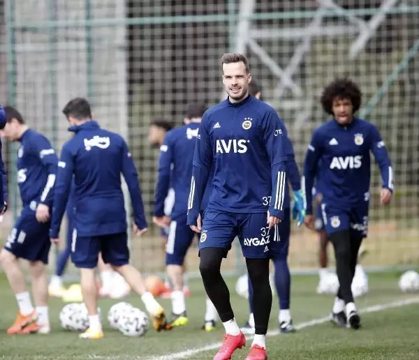 Fenerbahçe taktik çalıştı Fenerbahçe taktik çalıştı