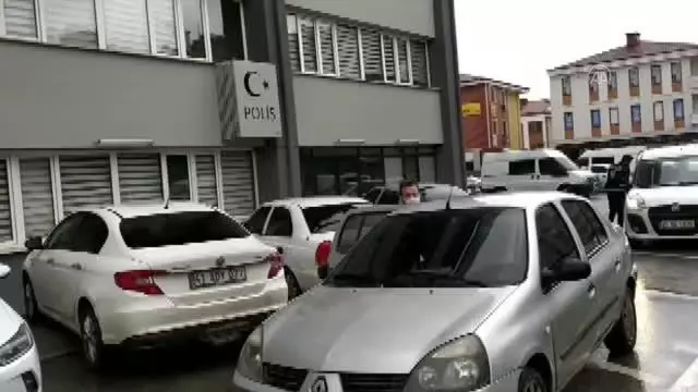 Hırsızlık yaptıkları iddiasıyla yakalanan 2 şüpheliden biri tutuklandı Hırsızlık yaptıkları iddiasıyla yakalanan 2 şüpheliden biri tutuklandı