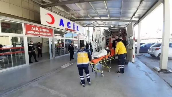 İnşaatta asansör boşluğuna düşen işçi yaralandı