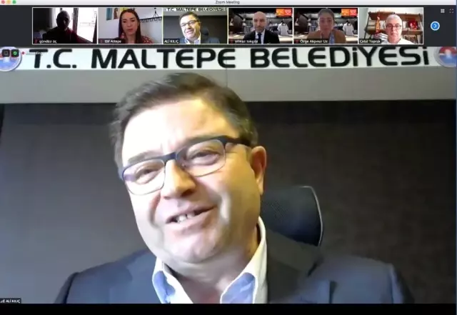 Maltepe'deki gıda işletmelerine 'Güvenilir Eller Sertifikası' Maltepe'deki gıda işletmelerine 'Güvenilir Eller Sertifikası'