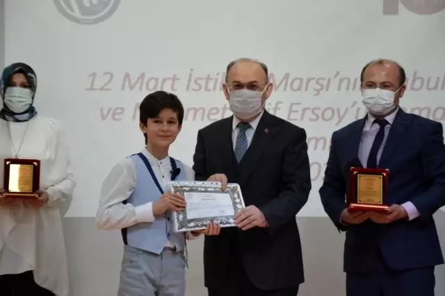 Manisa'da İstiklal Marşının 100. yılı kutlandı