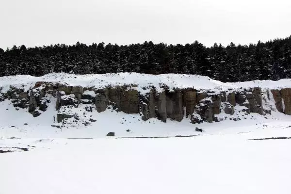 BOLU Milyonlarca yıl öncesine ait bazalt sütunları bulundu