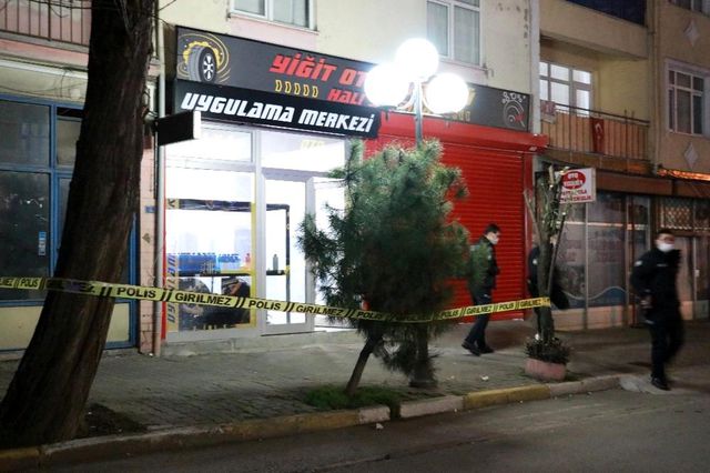 oto yikamacida silahli kavga 2 yarali 4 13990428 o