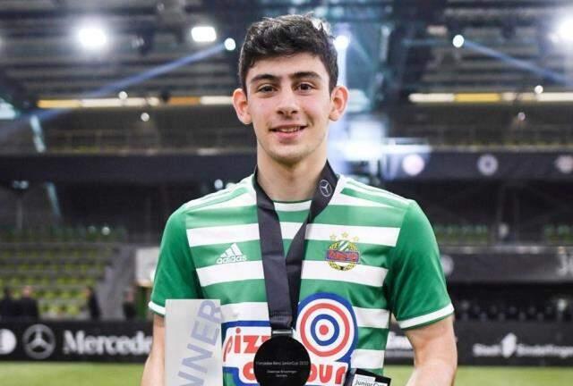 Rapid Wien forması giyen Yusuf Demir için Barcelona harekete geçti Rapid Wien forması giyen Yusuf Demir için Barcelona harekete geçti