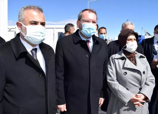 TBMM Deprem Araştırma Komisyonu, Elazığ'da saha incelemesi yaptı TBMM Deprem Araştırma Komisyonu, Elazığ'da saha incelemesi yaptı