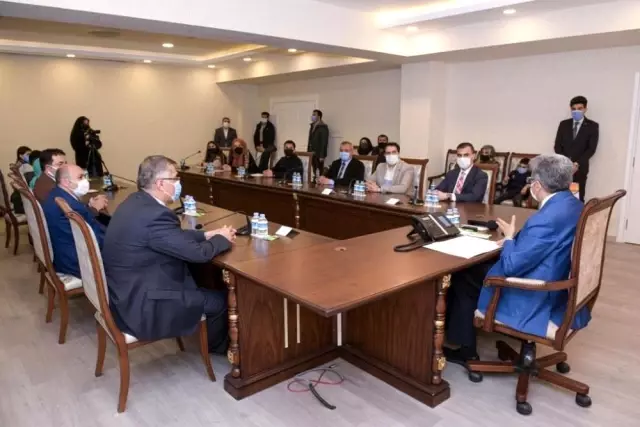 Van'da 'İstiklal'den İstikbal'e Kompozisyon ve Mektup Yarışması' sonuçlandı Van'da 'İstiklal'den İstikbal'e Kompozisyon ve Mektup Yarışması' sonuçlandı
