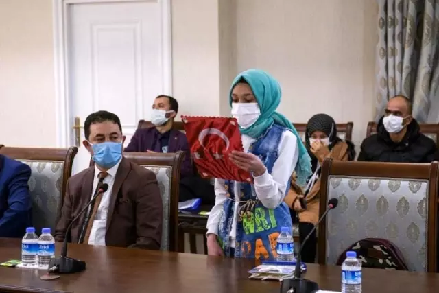 Van'da 'İstiklal'den İstikbal'e Kompozisyon ve Mektup Yarışması' sonuçlandı Van'da 'İstiklal'den İstikbal'e Kompozisyon ve Mektup Yarışması' sonuçlandı