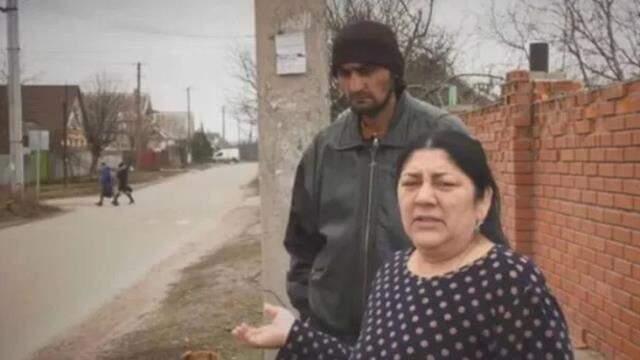 Yalnız kalmaktan korktuğu için aylarca kardeşinin cansız bedeniyle yaşadı