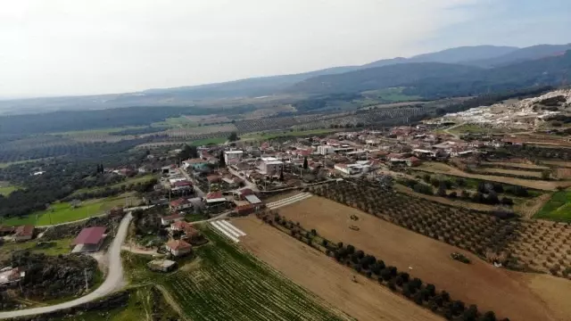 Cambazlı Mahallesi Ahmetli'de kaldı Cambazlı Mahallesi Ahmetli'de kaldı