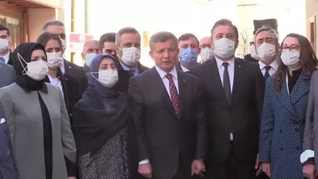 ÇANAKKALE - Gelecek Partisi Genel Başkanı Ahmet Davutoğlu, Çanakkale'de temaslarda bulundu ÇANAKKALE - Gelecek Partisi Genel Başkanı Ahmet Davutoğlu, Çanakkale'de temaslarda bulundu