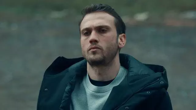 Çukur'un merakla beklenen 120. bölüm fragmanı yayınlandı! Yamaç, kızıyla duygusal anlar yaşıyor Çukur'un merakla beklenen 120. bölüm fragmanı yayınlandı! Yamaç, kızıyla duygusal anlar yaşıyor