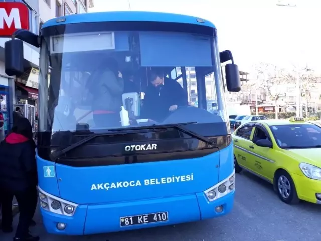Düzce'de toplu taşıma araçları denetlendi Düzce'de toplu taşıma araçları denetlendi