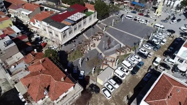 Gördes'te 120 bin metrekarelik kilit parke çalışması Gördes'te 120 bin metrekarelik kilit parke çalışması