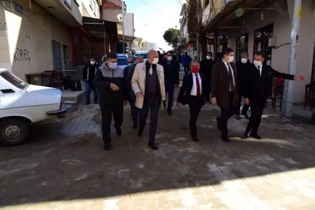 Gördes'te 120 bin metrekarelik kilit parke çalışması Gördes'te 120 bin metrekarelik kilit parke çalışması