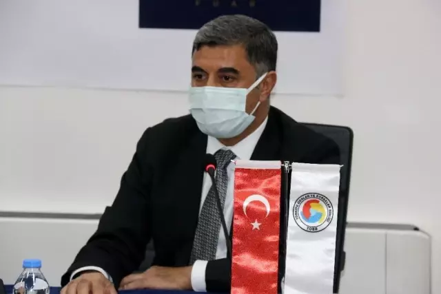 TOBB Başkanı Rıfat Hisarcıklıoğlu, Diyarbakır'a geldi TOBB Başkanı Rıfat Hisarcıklıoğlu, Diyarbakır'a geldi