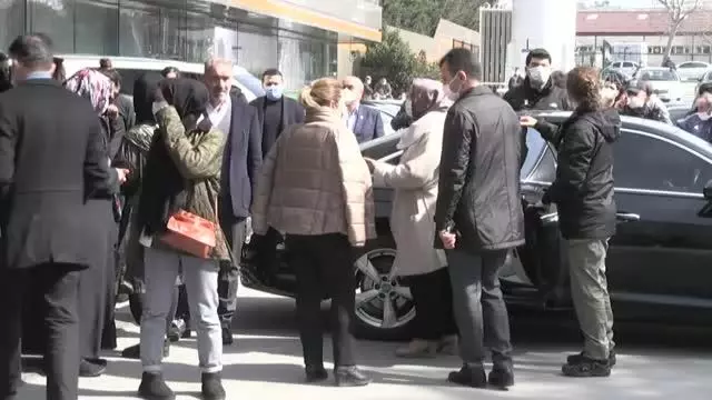 Son dakika haber... İçişleri Bakanı Süleyman Soylu'nun annesinin cenazesi hastaneden alındı