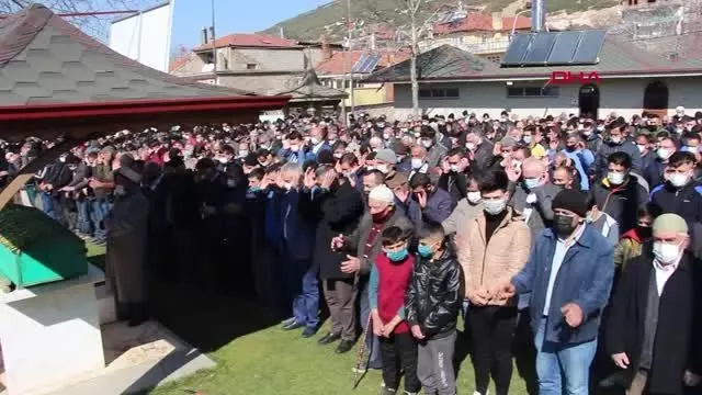 Son dakika haberi: ISPARTA Isparta'da kazada ölen 2 genç toprağa verildi