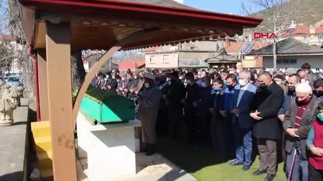Son dakika haberi: ISPARTA Isparta'da kazada ölen 2 genç toprağa verildi