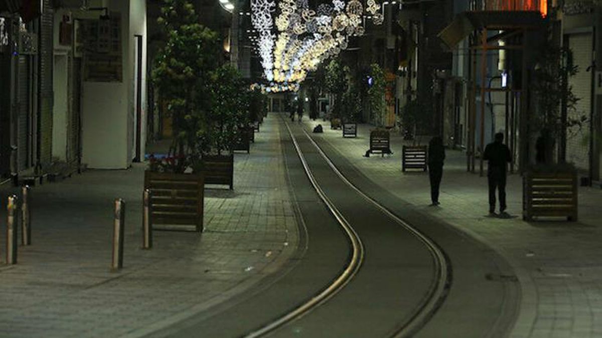 İstanbul dahil 39 ilde 32 saat sürecek sokak kısıtlaması başladı