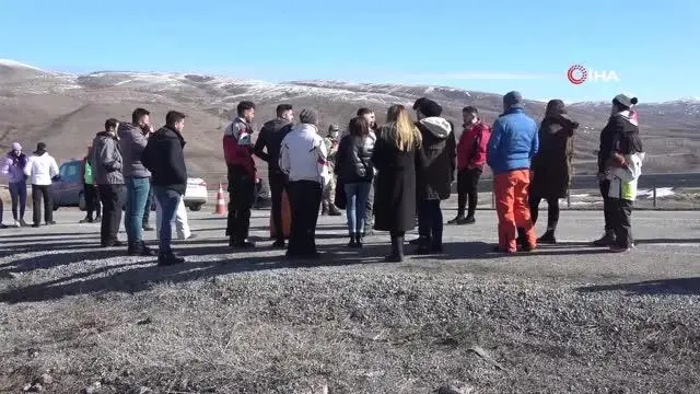 Son dakika haberleri | Kayak yapmaya gidiyorlardı kaza yaptılar: 4 yaralı Son dakika haberleri | Kayak yapmaya gidiyorlardı kaza yaptılar: 4 yaralı