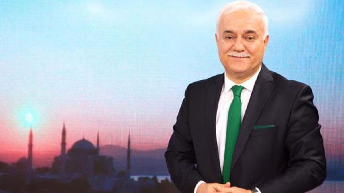 Nihat Hatipoğlu'nun 4 ayrı fakültenin dekanlığını yaptığı iddiası