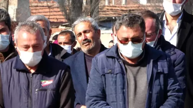 Okul servisinde öldürülen 2 öğrenci toprağa verildi Okul servisinde öldürülen 2 öğrenci toprağa verildi