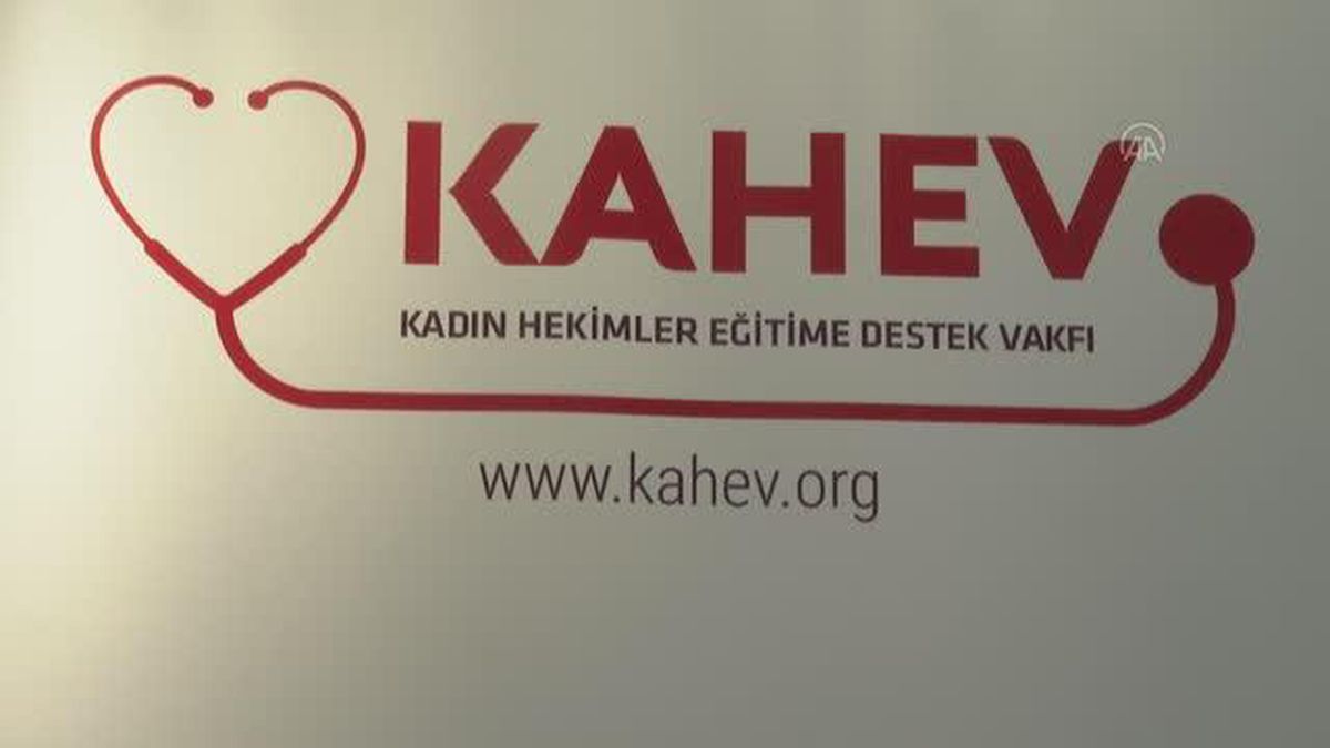 Sağlık çalışanının emaneti 4 kızının eğitim hayatları 'Korona Kahramanlarına Vefa Fonu'yla güvencede
