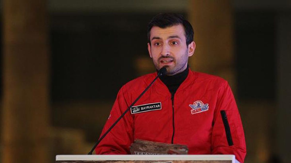 Selçuk Bayraktar, 'T3 Vakfına İBB'den para aktarıldı' iddialarına ilişkin davalardan kazandıkları parayla öğrencilere burs verecek