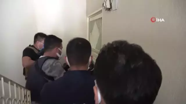 'Servet Anne' adlı uyuşturucu operasyonunda 282 bin adet 'captagon hap' ele geçirildi 'Servet Anne' adlı uyuşturucu operasyonunda 282 bin adet 'captagon hap' ele geçirildi
